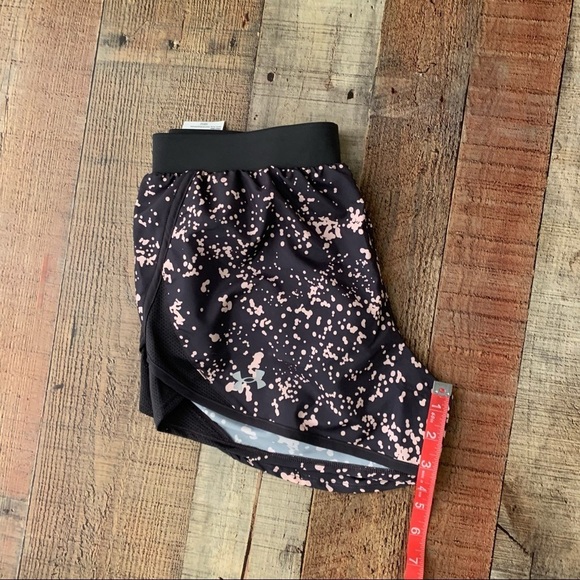 Under armour UA fly by 2.0 printed running shorts gray and blush pink sp… - Picture 7 of 8